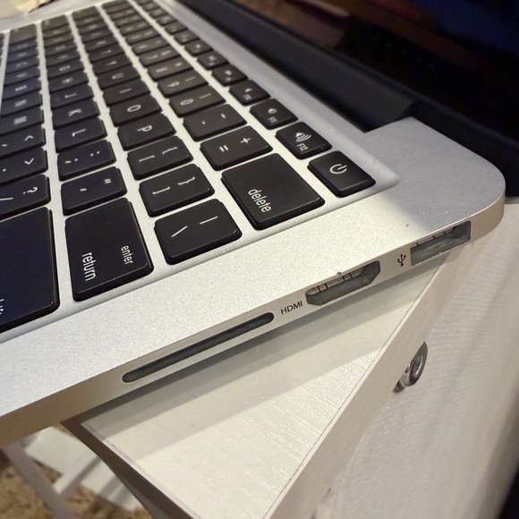 2015 MacBook Pro - Picture 2 of 7